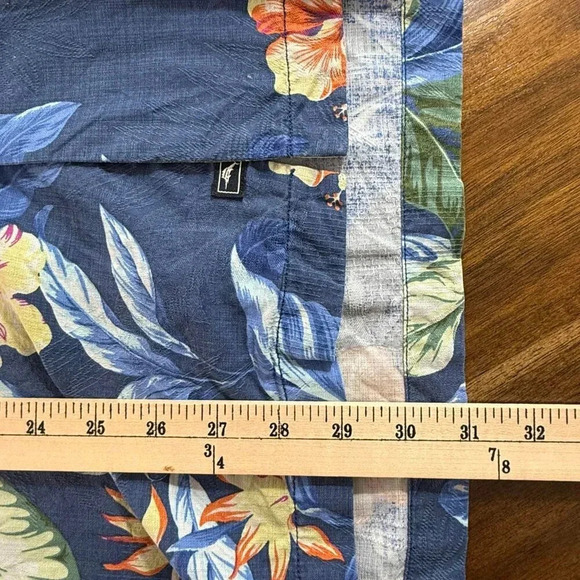 Tommy Bahama Floral Hibiscus Hawaiian Shirt Large - Picture 6 of 6